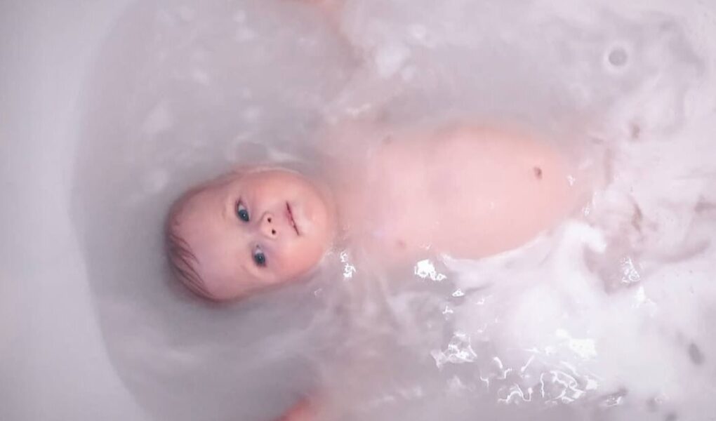 How to bathe a baby step by step