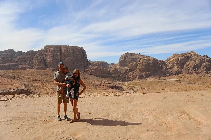 COMPLETE GUIDE TO VISITING PETRA, JORDAN WITH KIDS | Parenthood4ever